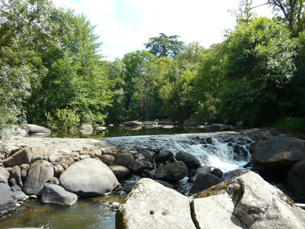 Village De Gites Du Moulin Neuf Getigne Exteriör bild